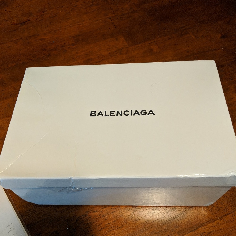 Brand New Balenciaga Speed Trainers - Picture 4 of 6